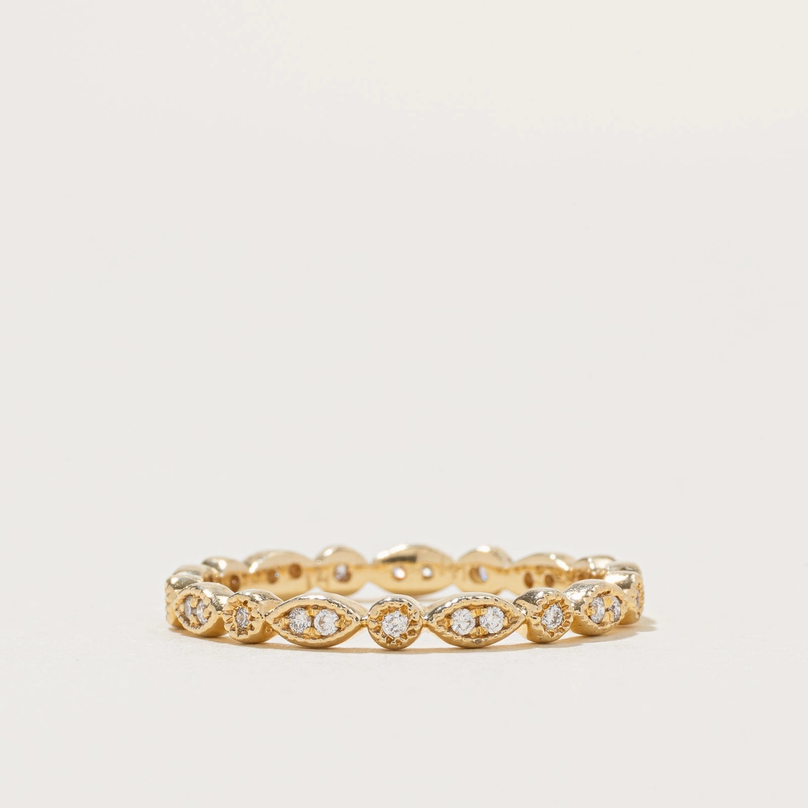 Bold Sparkle Artisan Detail 14k Eternity Diamond Scalloped Band | 0.10ctw | 2.25mm | SZ 6.5