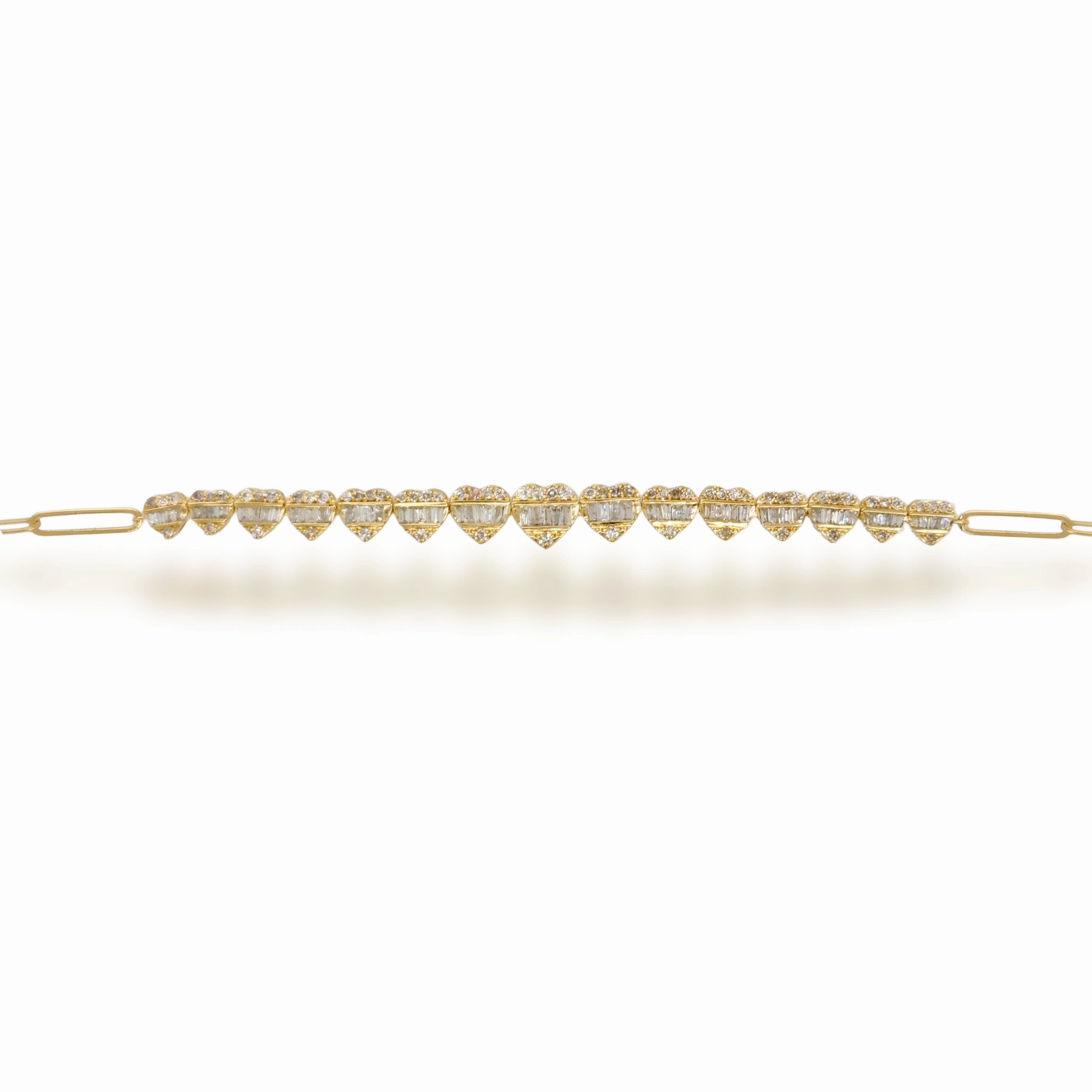 Wide-Ranging Options Lasting Blends 14K Gold Paperclip With Center Diamond Hearts Bracelet