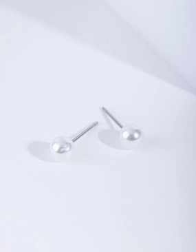 Stylish Adornment Luxurious Style 4mm Pearl Stud Earrings