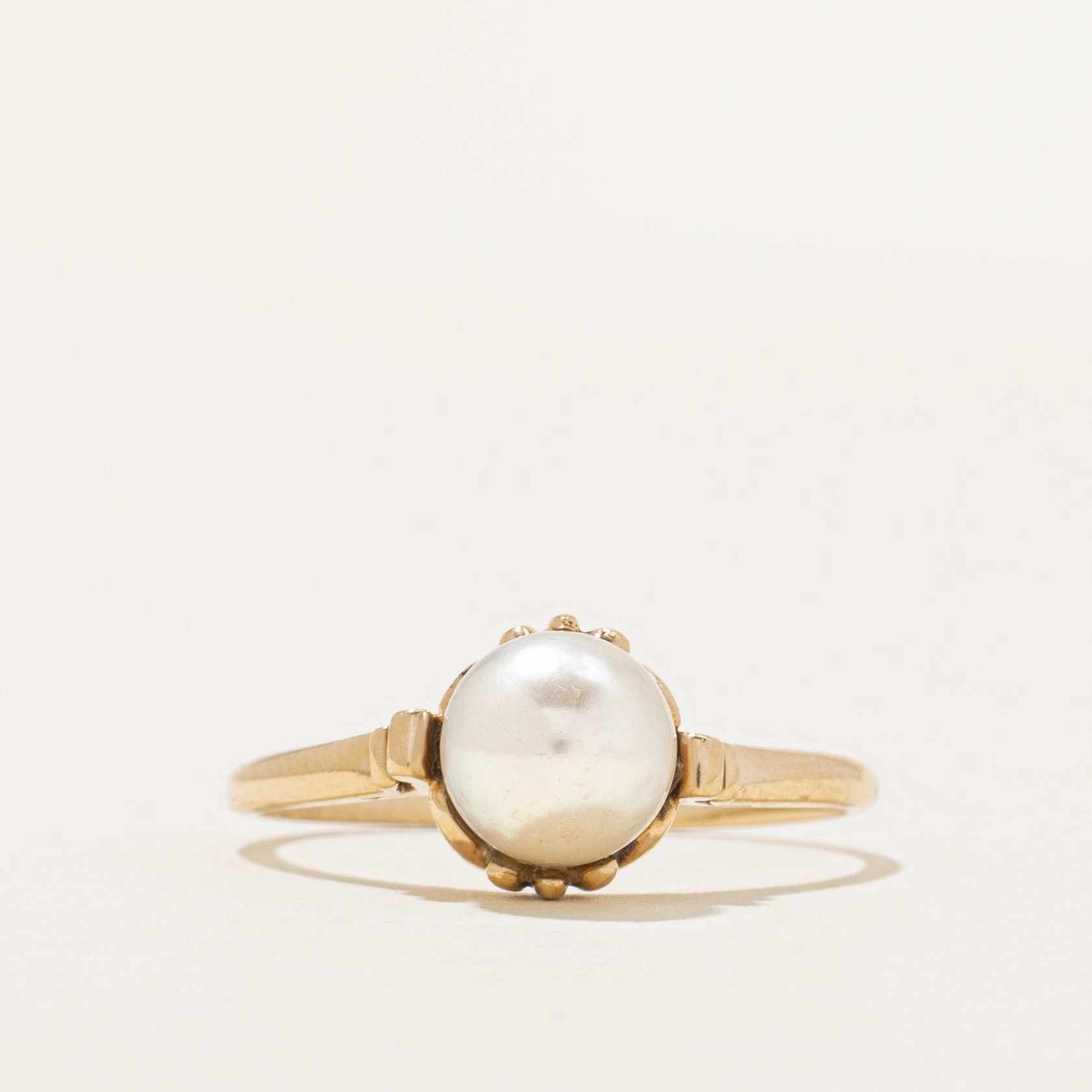 'Birks' Solitaire Pearl Ring | SZ 8.5 Bold Glow