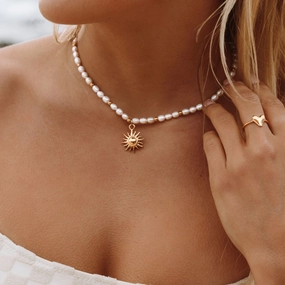 "Naoussa" Necklace Radiant Charm Daily Classic