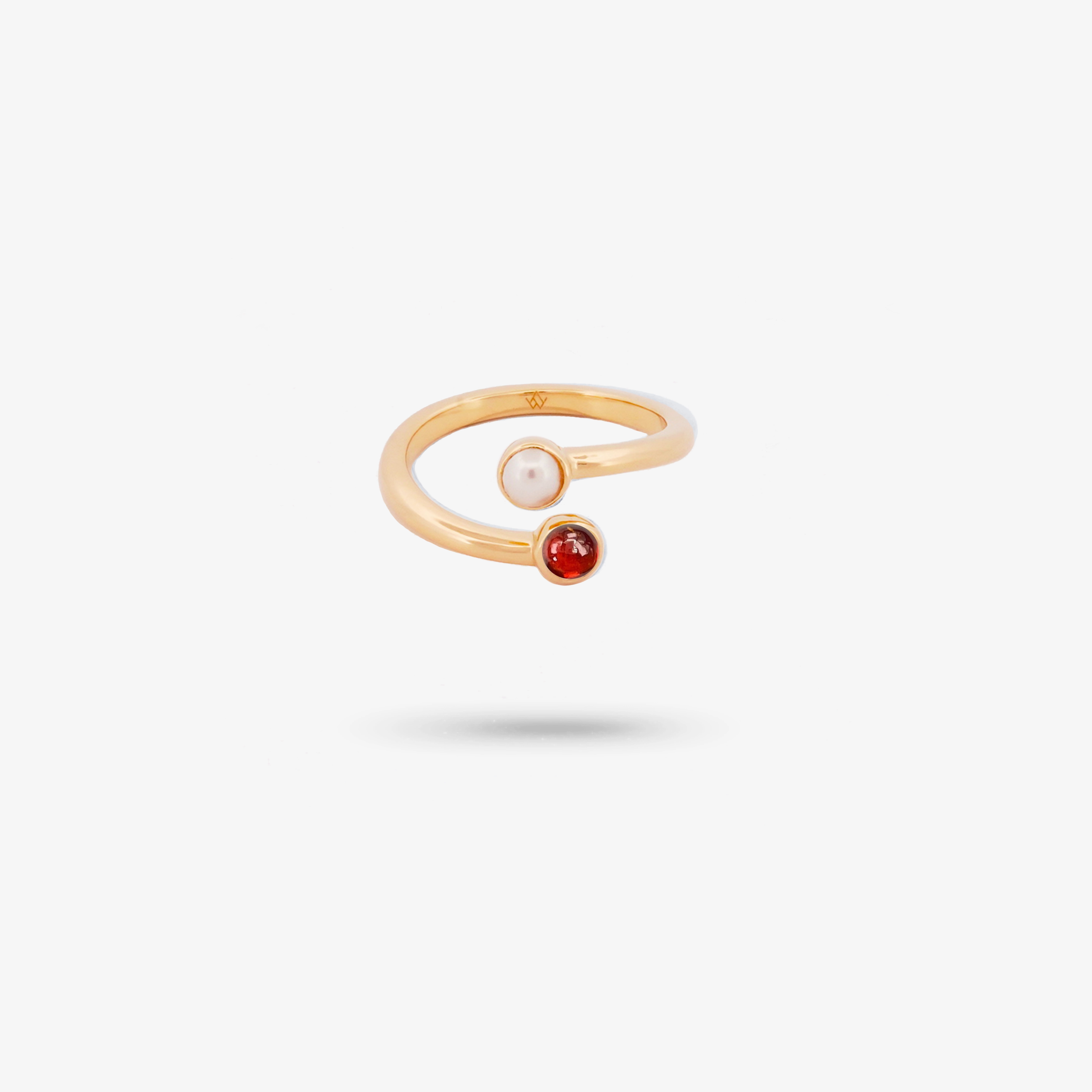 Amare Wear Dual Garnet with Freshwater Pearl Coil Ring Durable Style