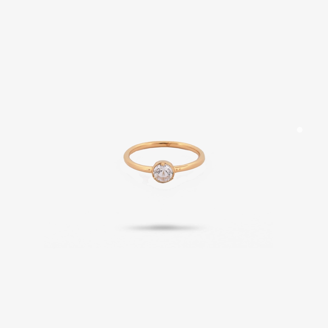Amare Wear White Topaz Solitaire Ring- April Birthstone HighEnd Memento