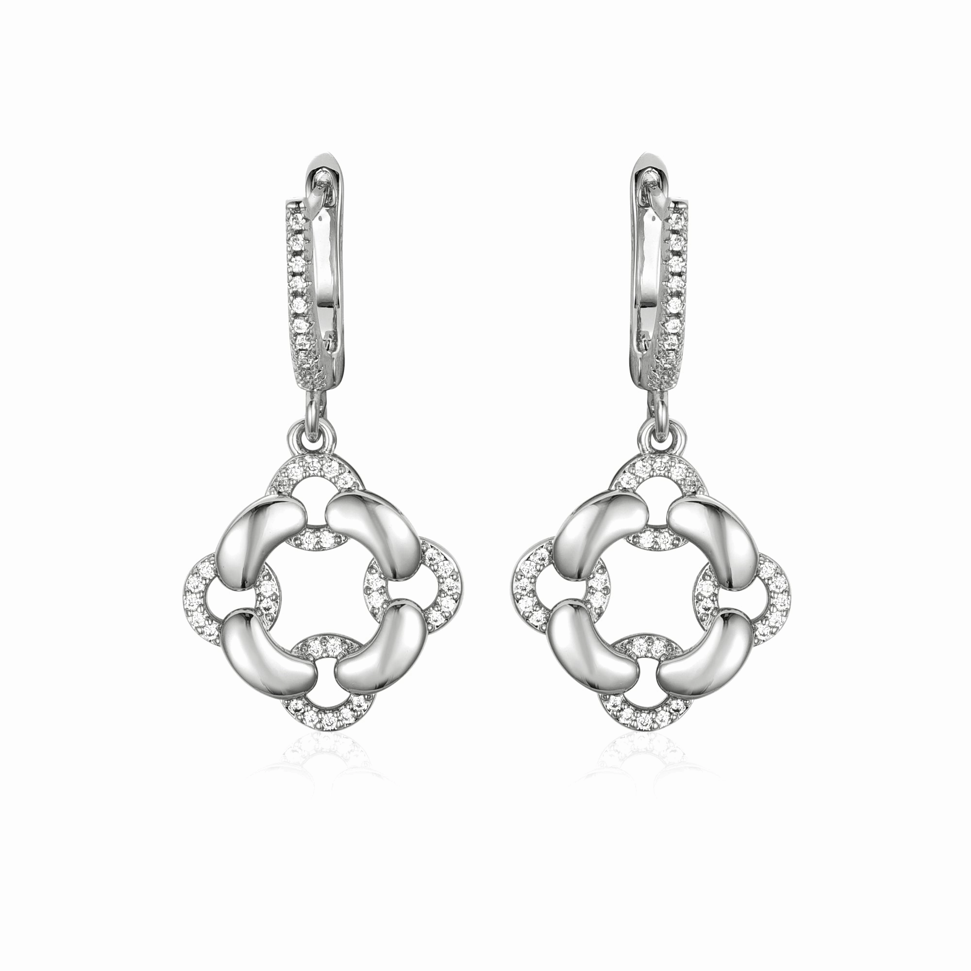 Sterling Silver Interlocking Circles With CZ Earrings Simple Embellishment Vibrant Accessory
