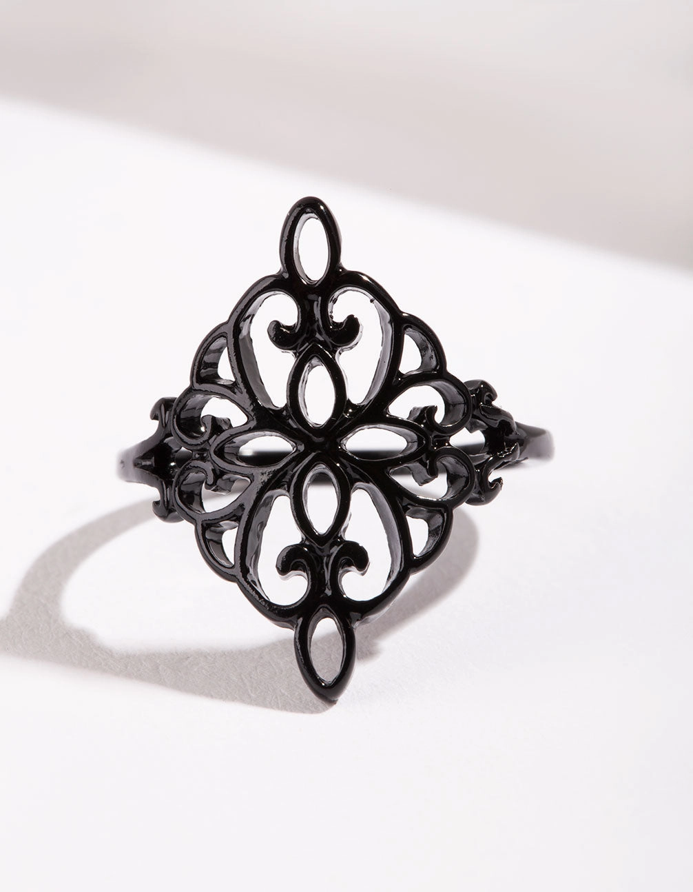 Gorgeous style Black Filigree Ring