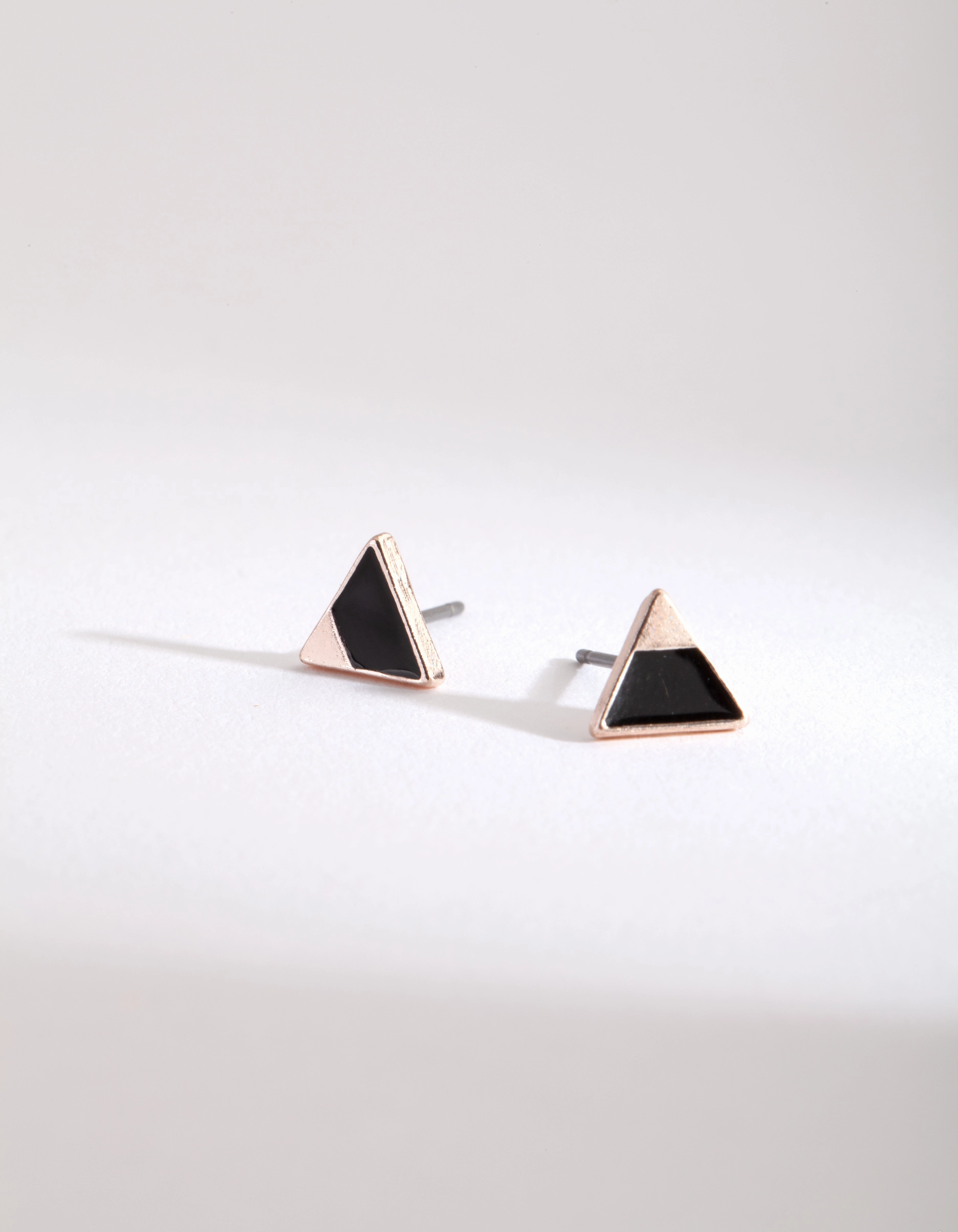 Fashionable Option Black Metallic Tip Triangle Stud