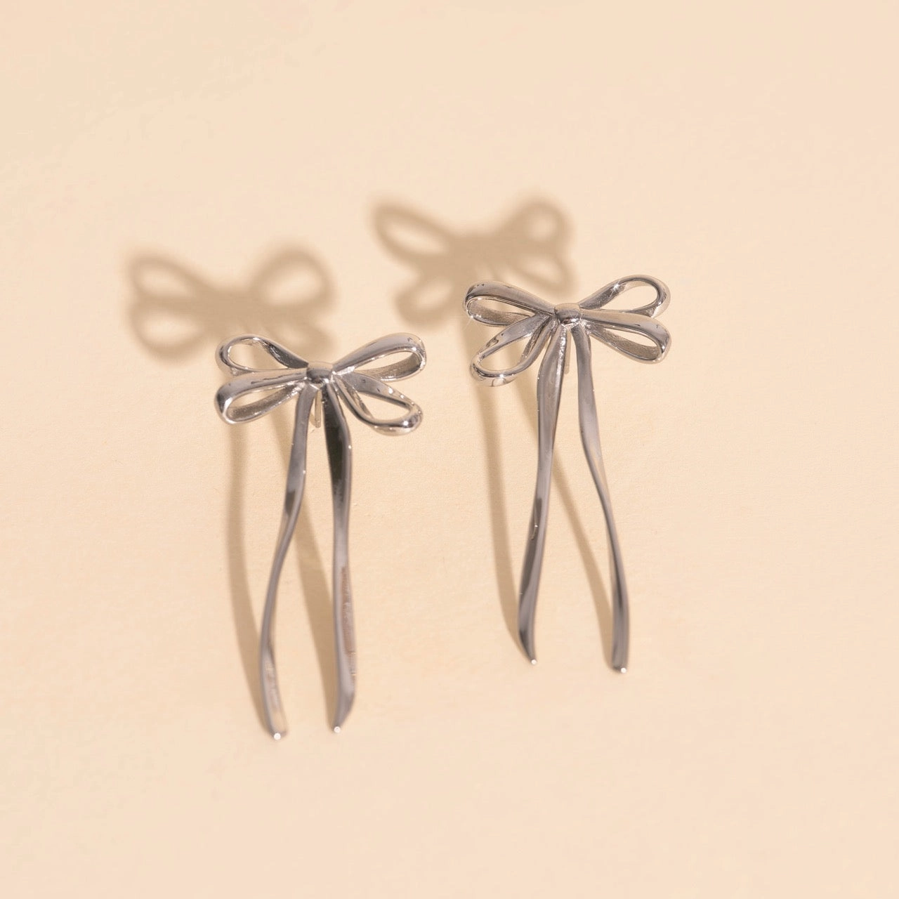 Fashion Form Bowknot Stud Earrings