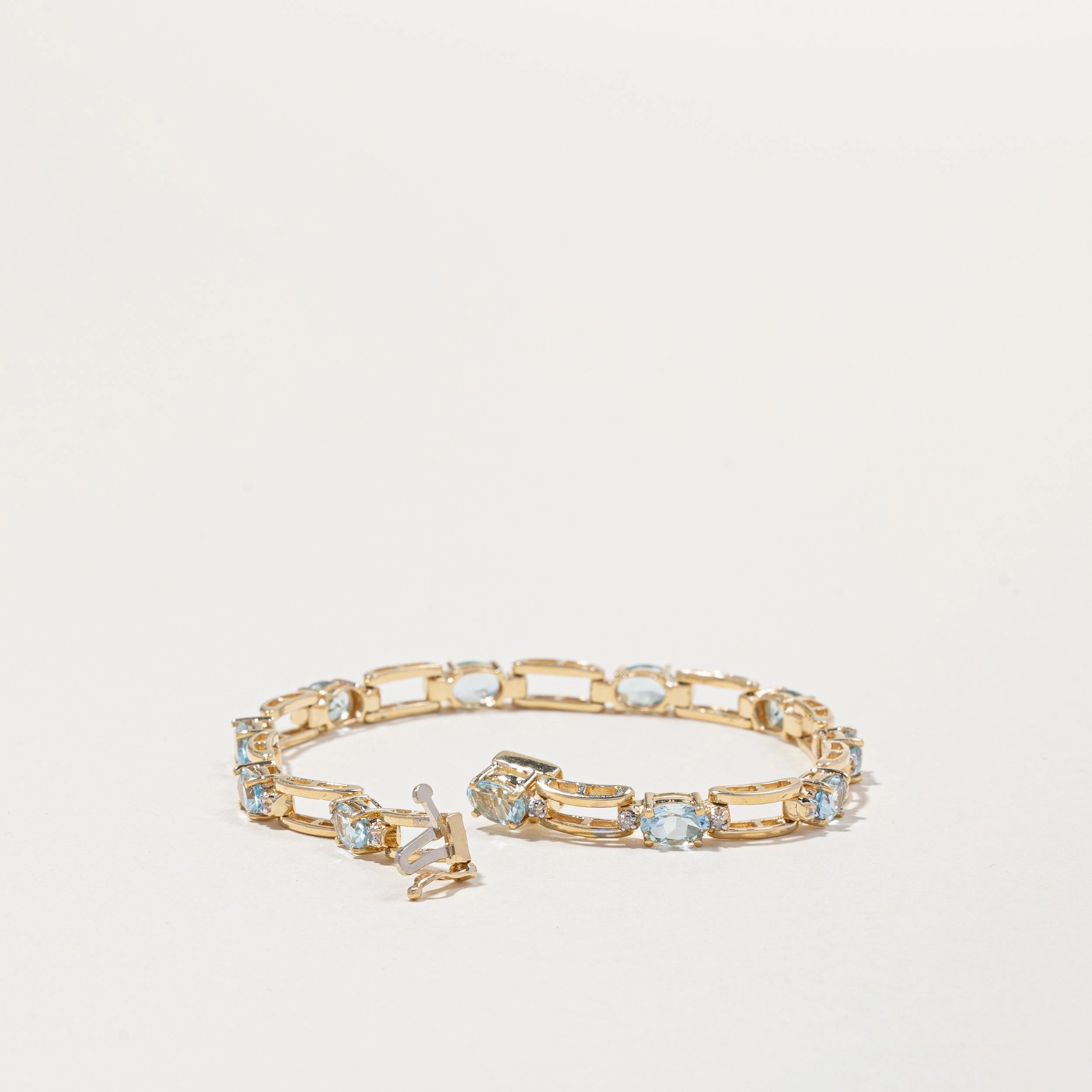 14k Yellow Gold Aquamarine and Diamond Bracelet | 4.40ctw, 0.13ctw | 7" Classic Fashion Modern Style