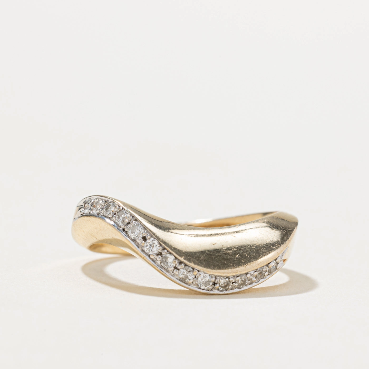 Refined Contour Allure Accent Semi Eternity Diamond Wave Ring | 0.16ctw | SZ 6.75
