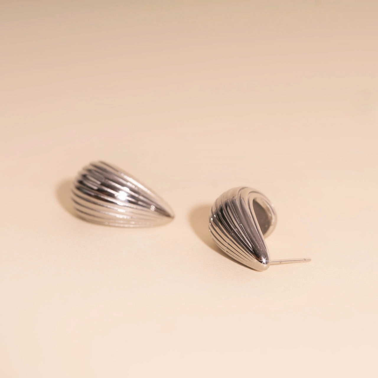 Chunky Tear Drop Stud Earrings Trendy Form Premium Highlight