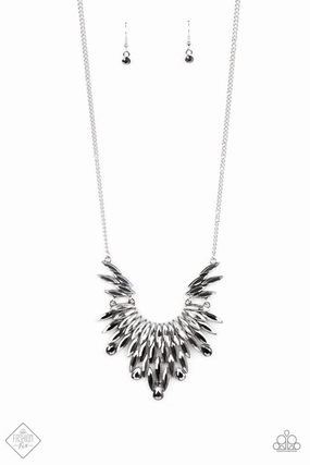 Paparazzi Accessories ? Leave it to LUXE - Silver Necklace?Flat Rate Ship $4.50? Home Present