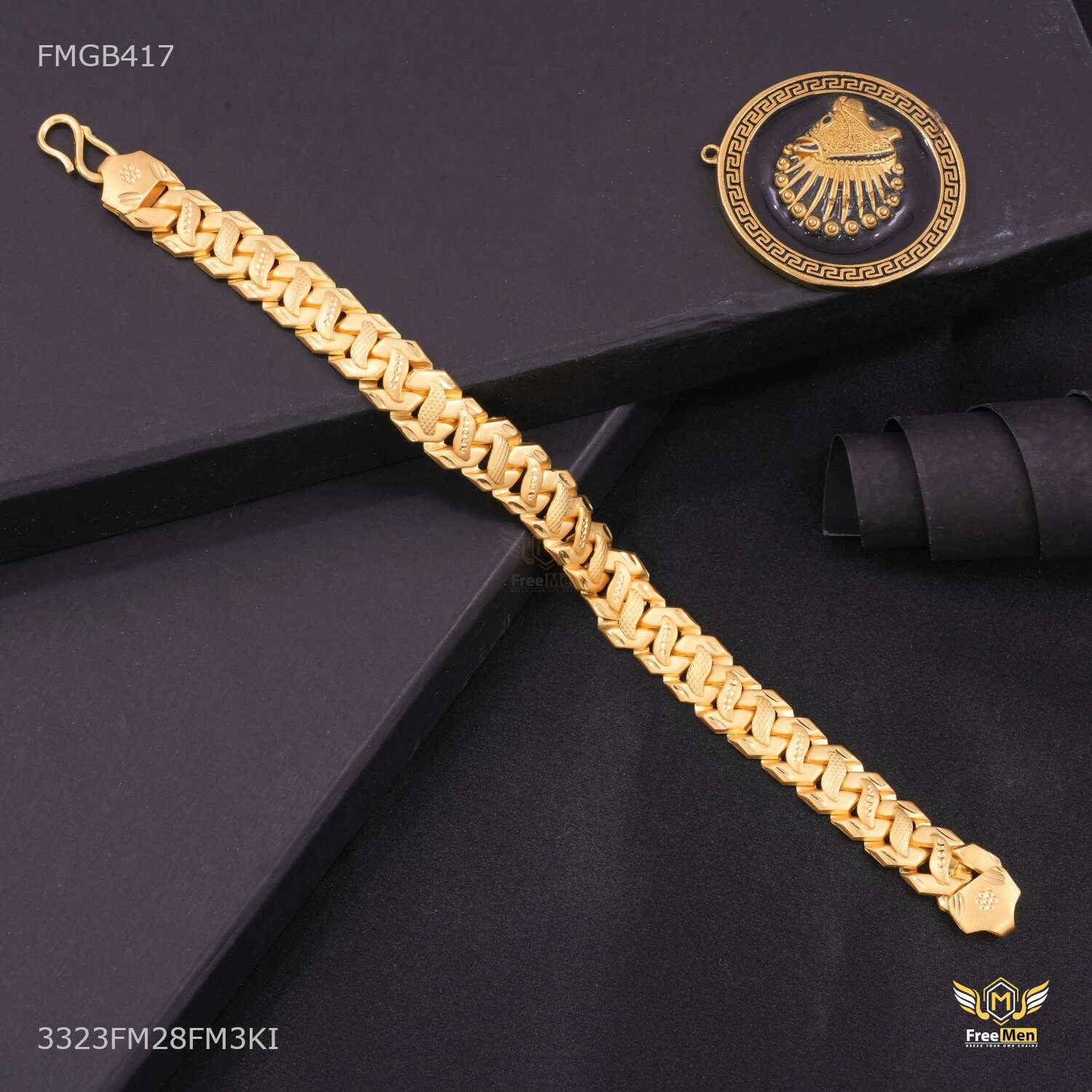 Like New View D cut with Leaf Pokel Gold Plated Bracelet  for Men - FMGB417