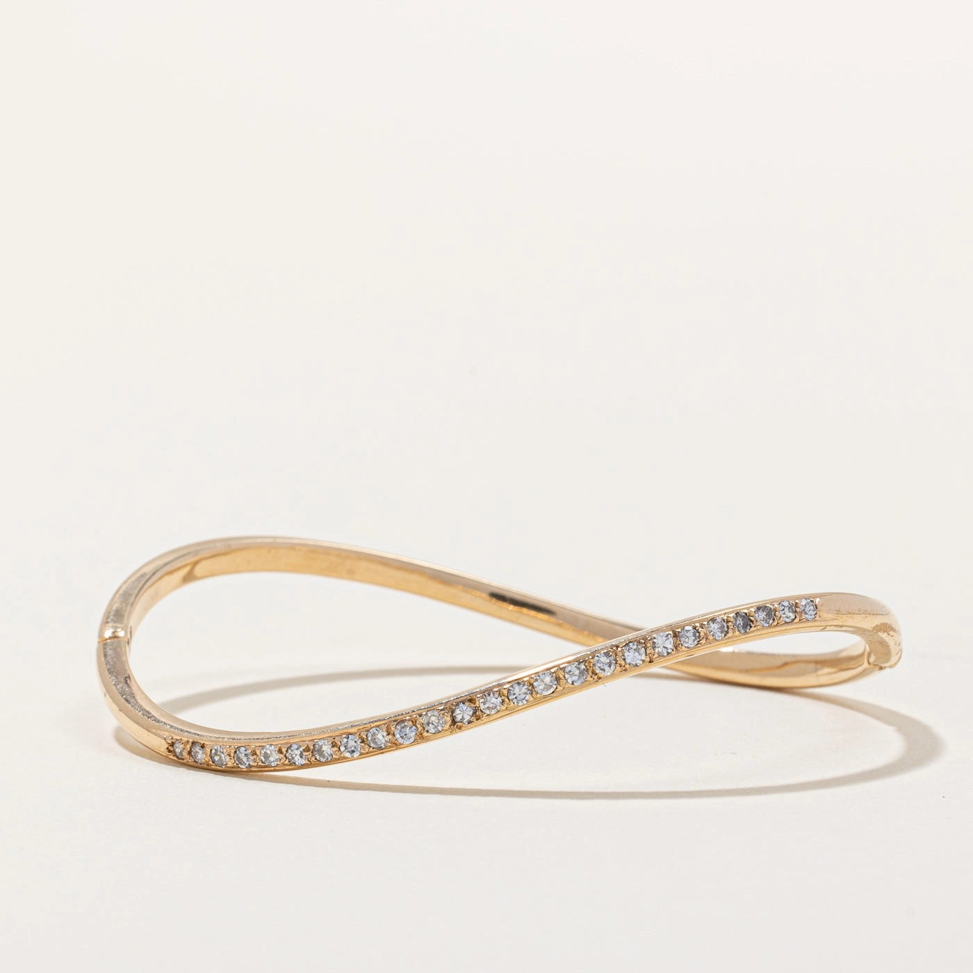 Camera Ready Curved Diamond Bangle | 0.25ctw | 6.5" |