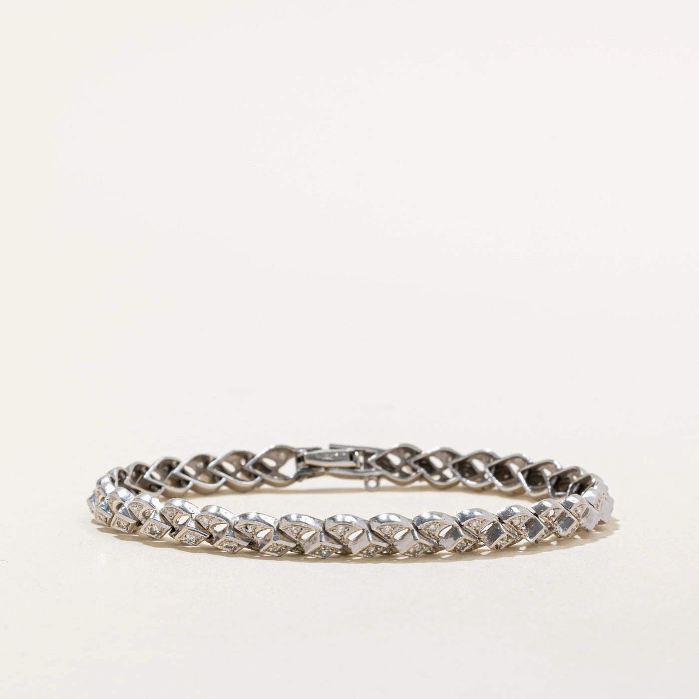 Diamond Bracelet | 0.75ctw | 7" | Glistening Detail