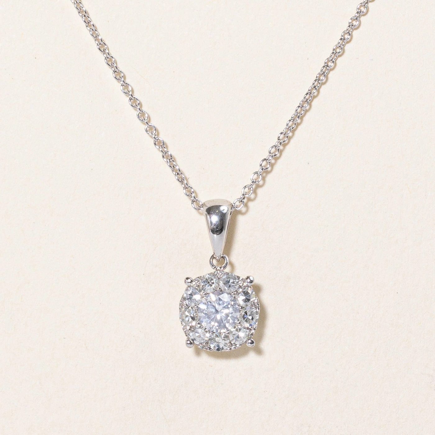 Diamond Cluster Pendant Necklace | 0.50ctw | 18" | Daily Outfit Glam Finish
