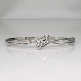 Diamond Flower Bracelet | 0.24ctw | 7" | High impact Fashion Jewelry Look
