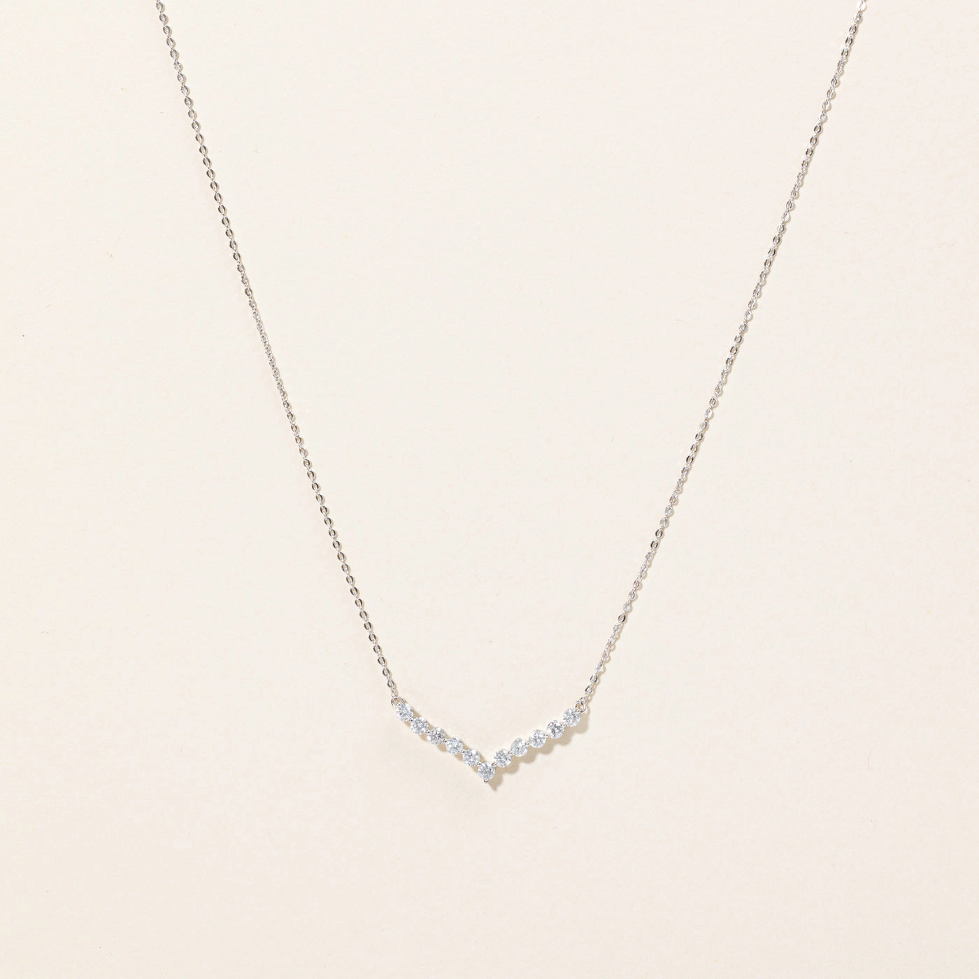 Close Up Diamond Scoop Necklace | 0.77ctw | 16" |