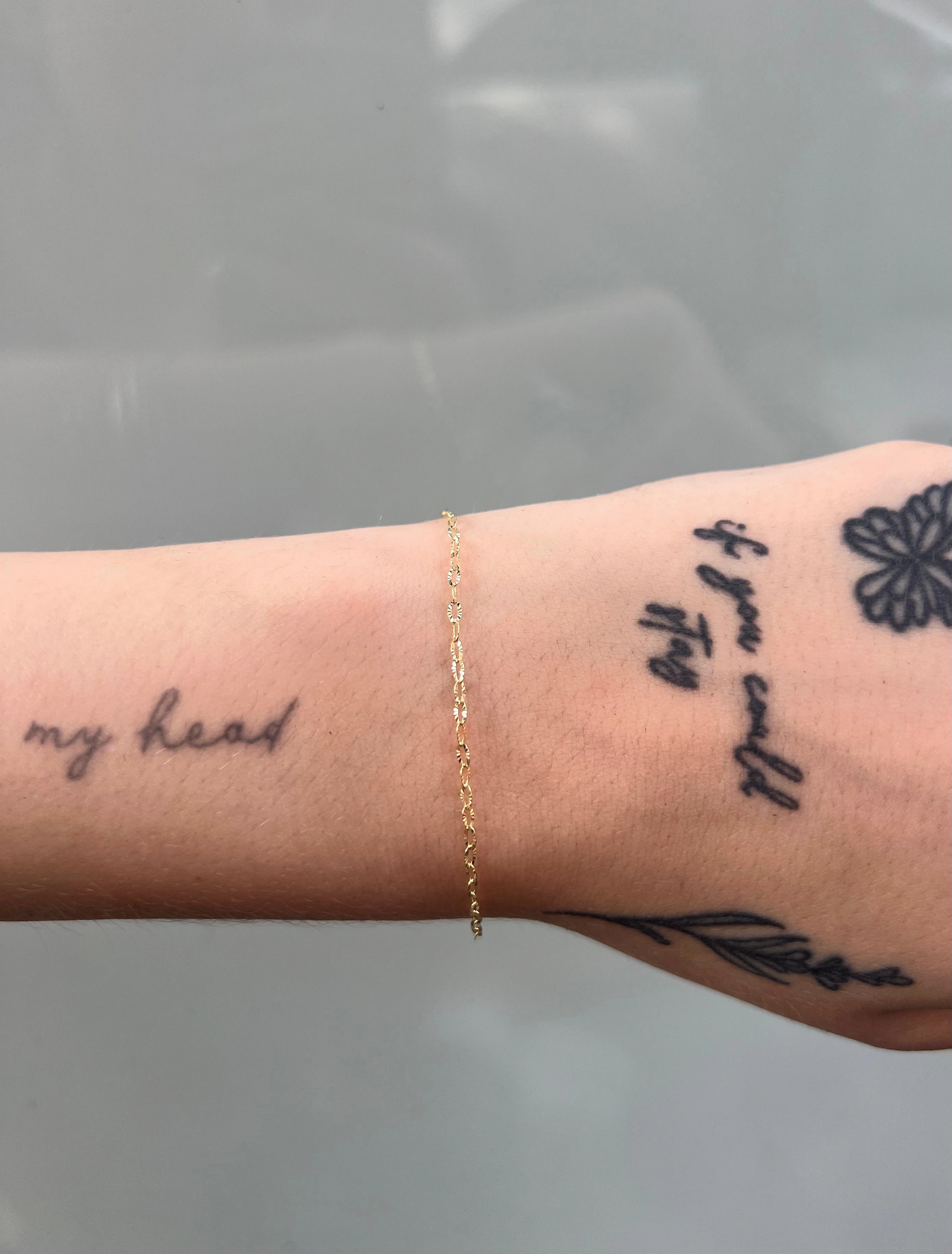 Infinity (White Gold) Shiny Radiance Unique Shape