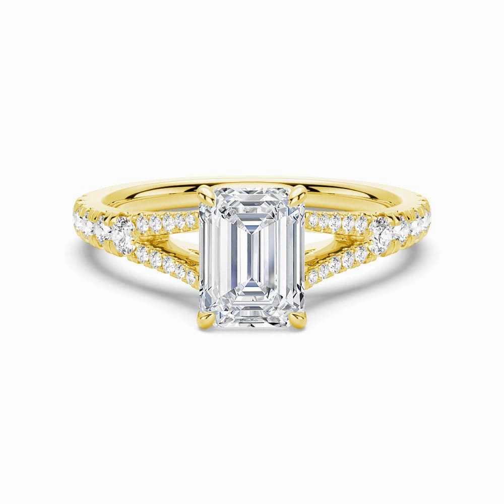 Lightweight Appearance Emerald Cut Split Shank Moissanite Engagement Ring