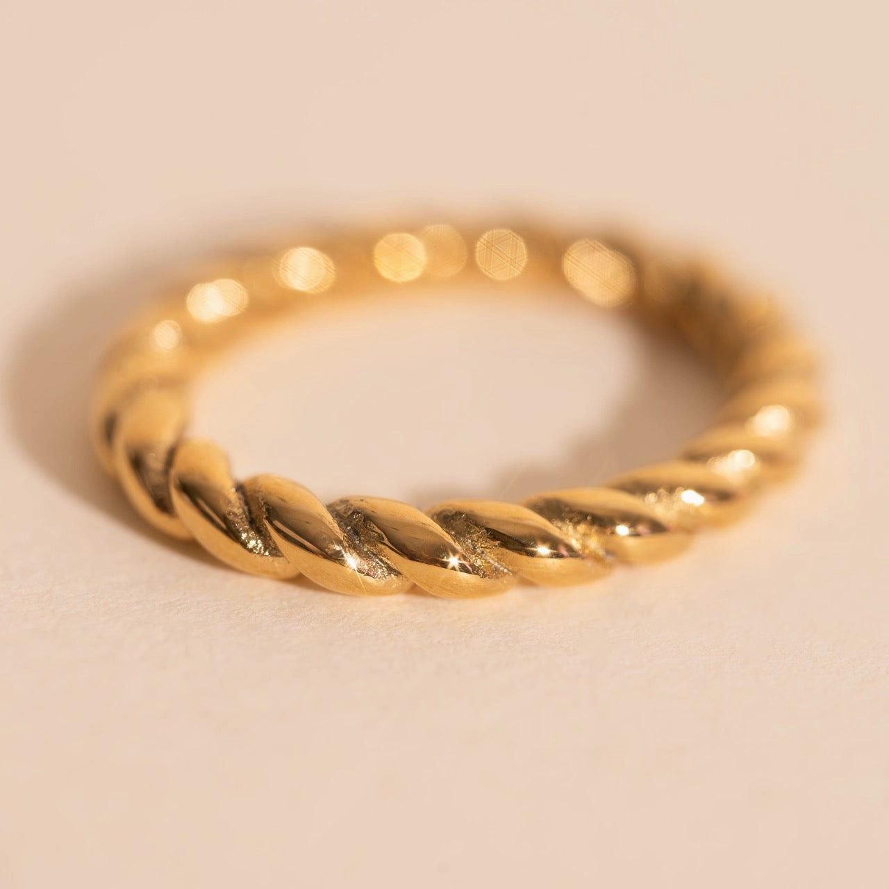 Precious Jewelry Pieces Daily Collection Twisted Oval Necklace Extender Charm