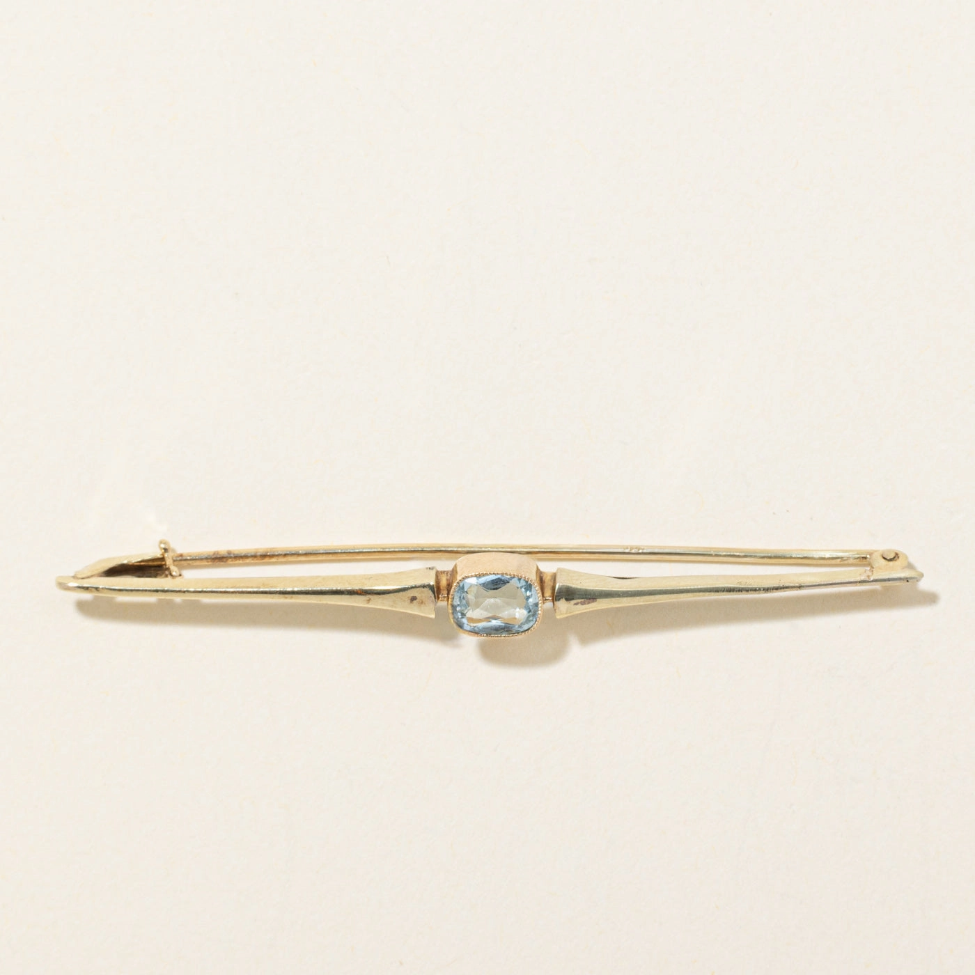 Fashion Fit Vintage Dutch Cushion Cut Aquamarine Milgrained Brooch | 0.70ct