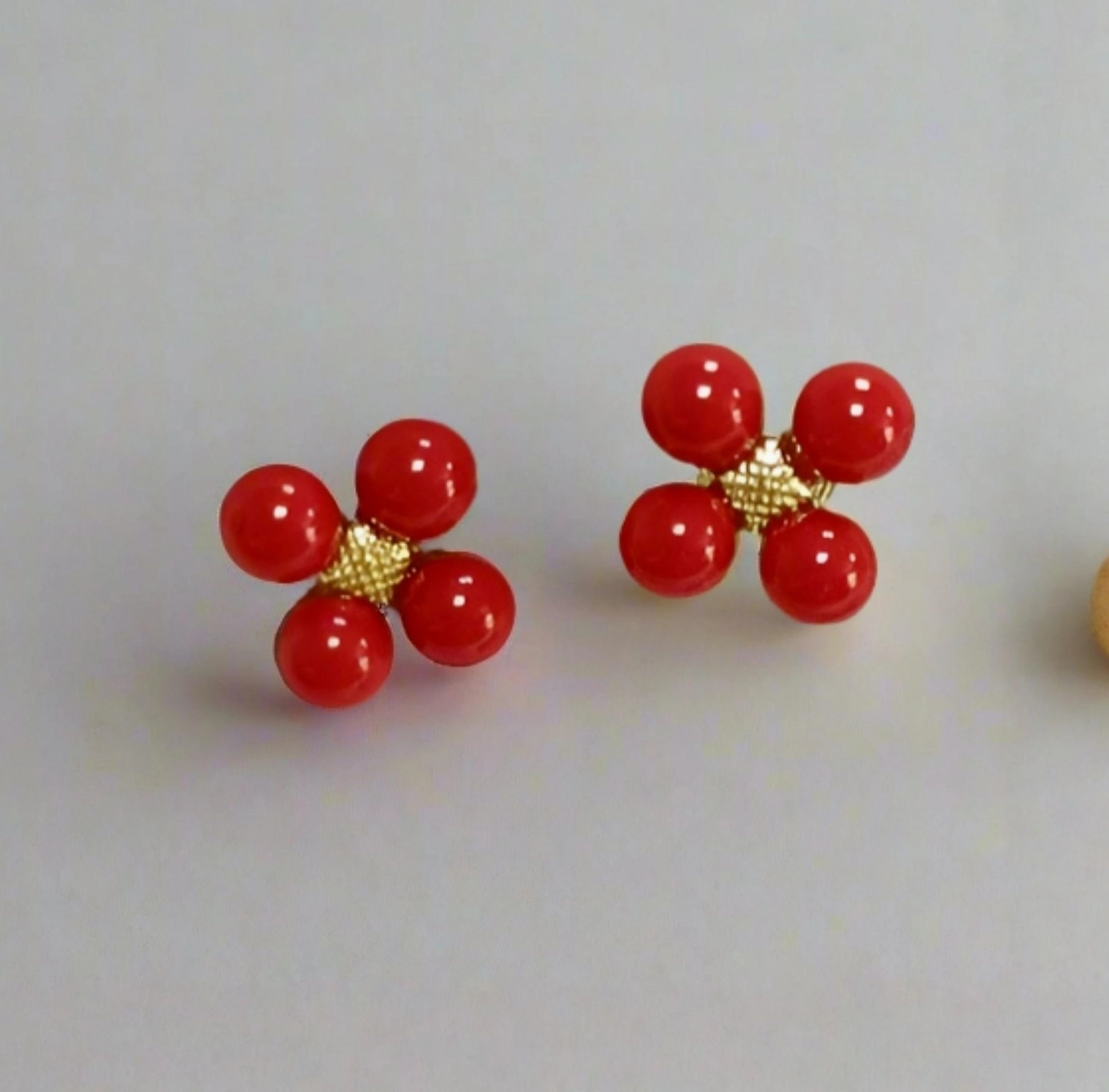 Gold-plated Surgical Steel Four Bead Stud Earrings Iridescent Trinket