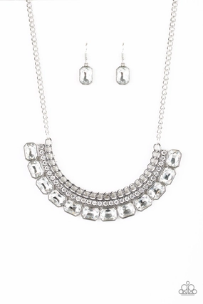 Value Item Paparazzi Accessories ? Killer Knockout - White Necklace?Flat Rate Ship $4.50?