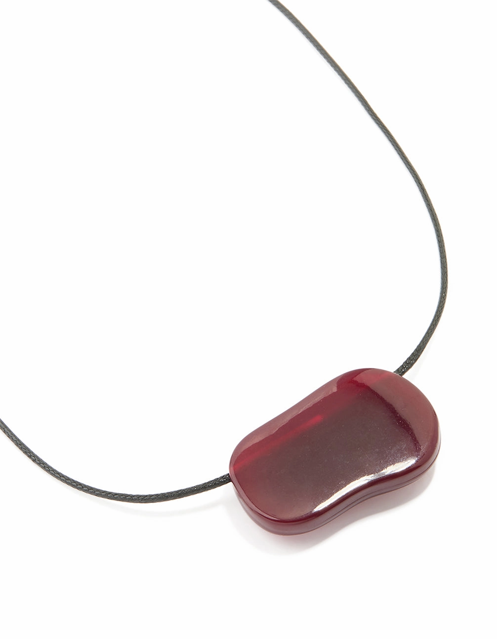 Luxurious Item Burgundy Acrylic Large Pebble Cord Pendant Necklace