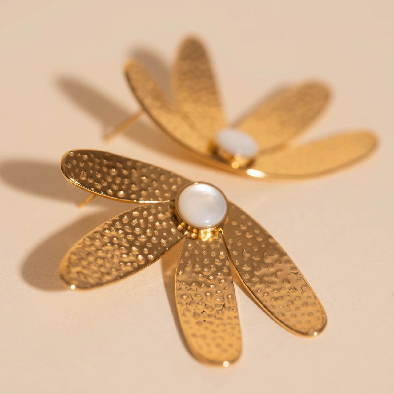 Sophisticated Jewelry Jumbo Half Bloomed Stud Earrings