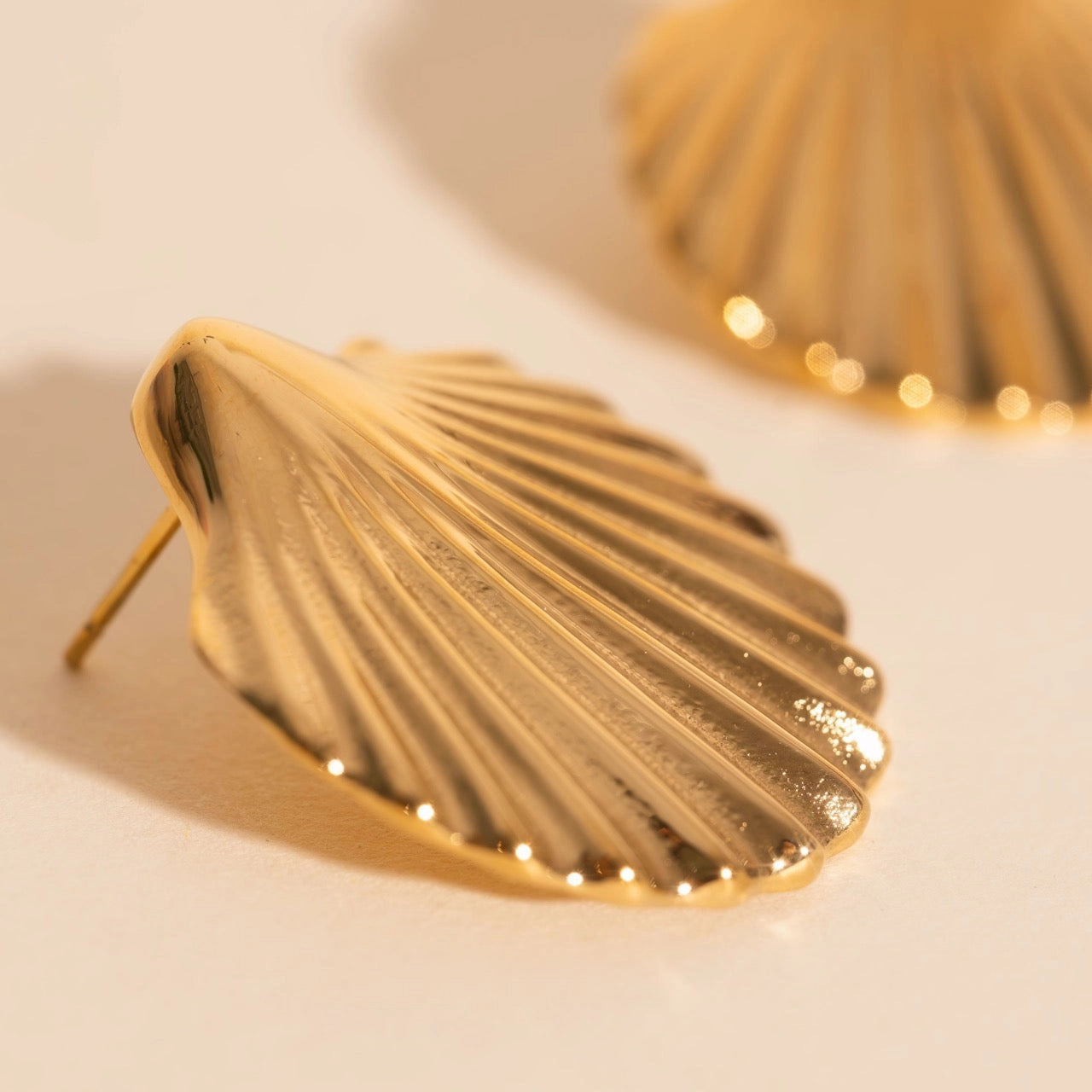 Jumbo Seashell Stud Earrings Timeless Features Vivid Charm