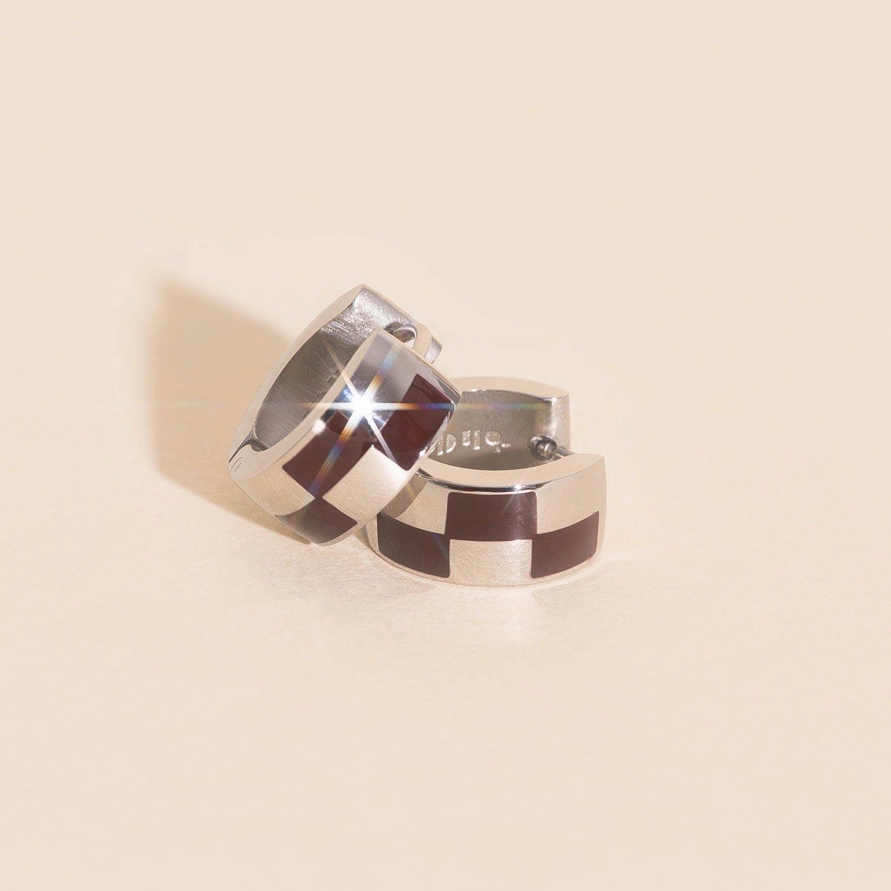 Personal Style Checkered Rounded Super Chunky Huggie Hoop Earrings