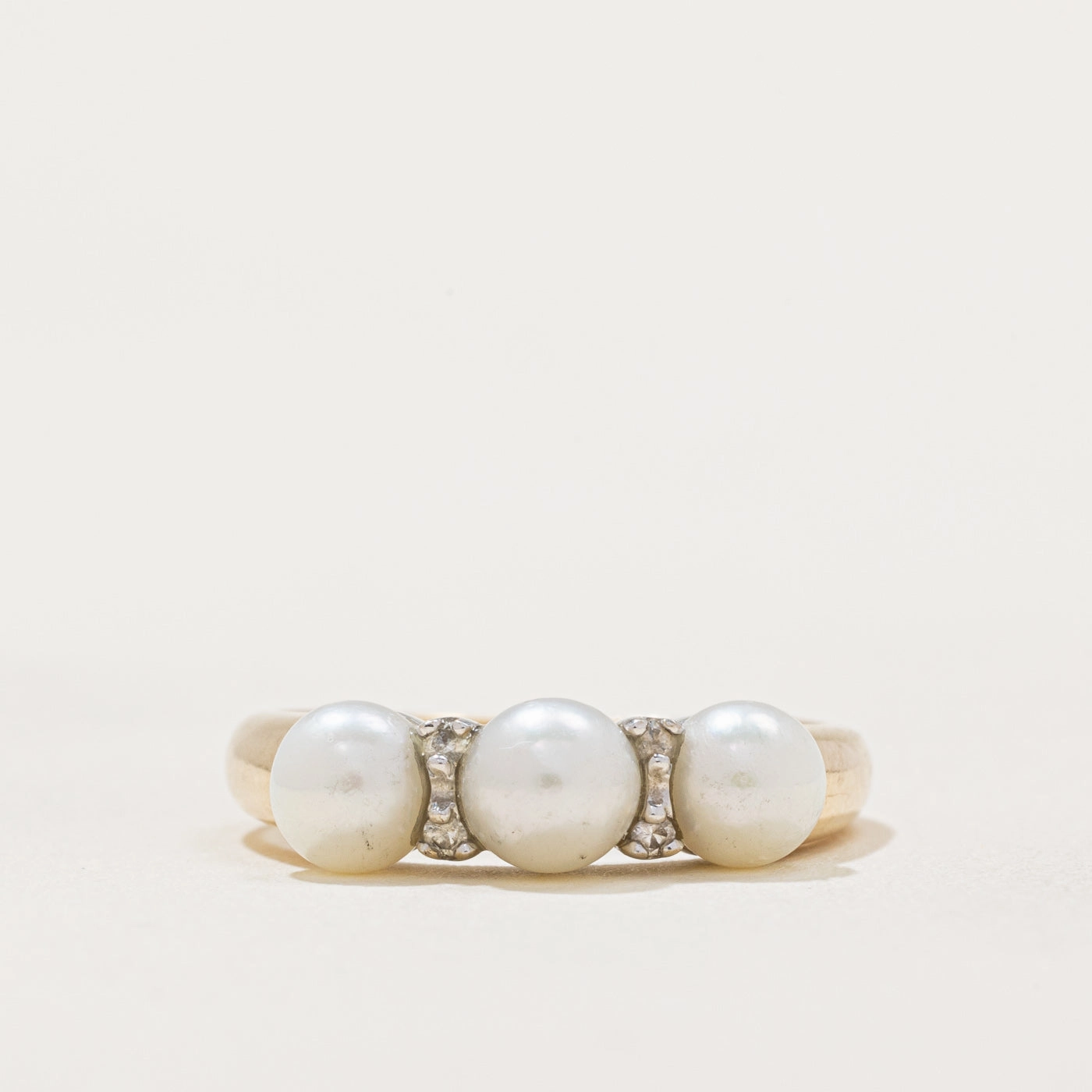 Luxurious Finish Elegant Shine Design Three Stone Pearl & Diamond Ring | 0.04ctw | SZ 6.75 |