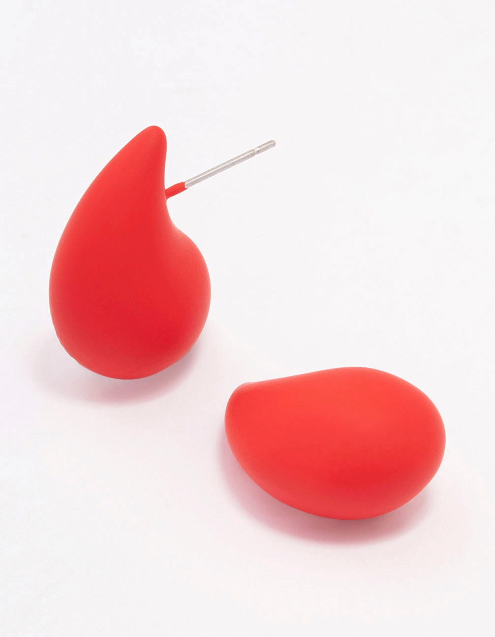 Gorgeous Selection Vintage Detail Red Chubby Teardrop Stud Earrings