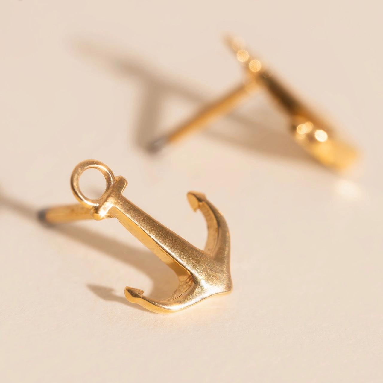 Daywear Style Anchor Stud Earrings