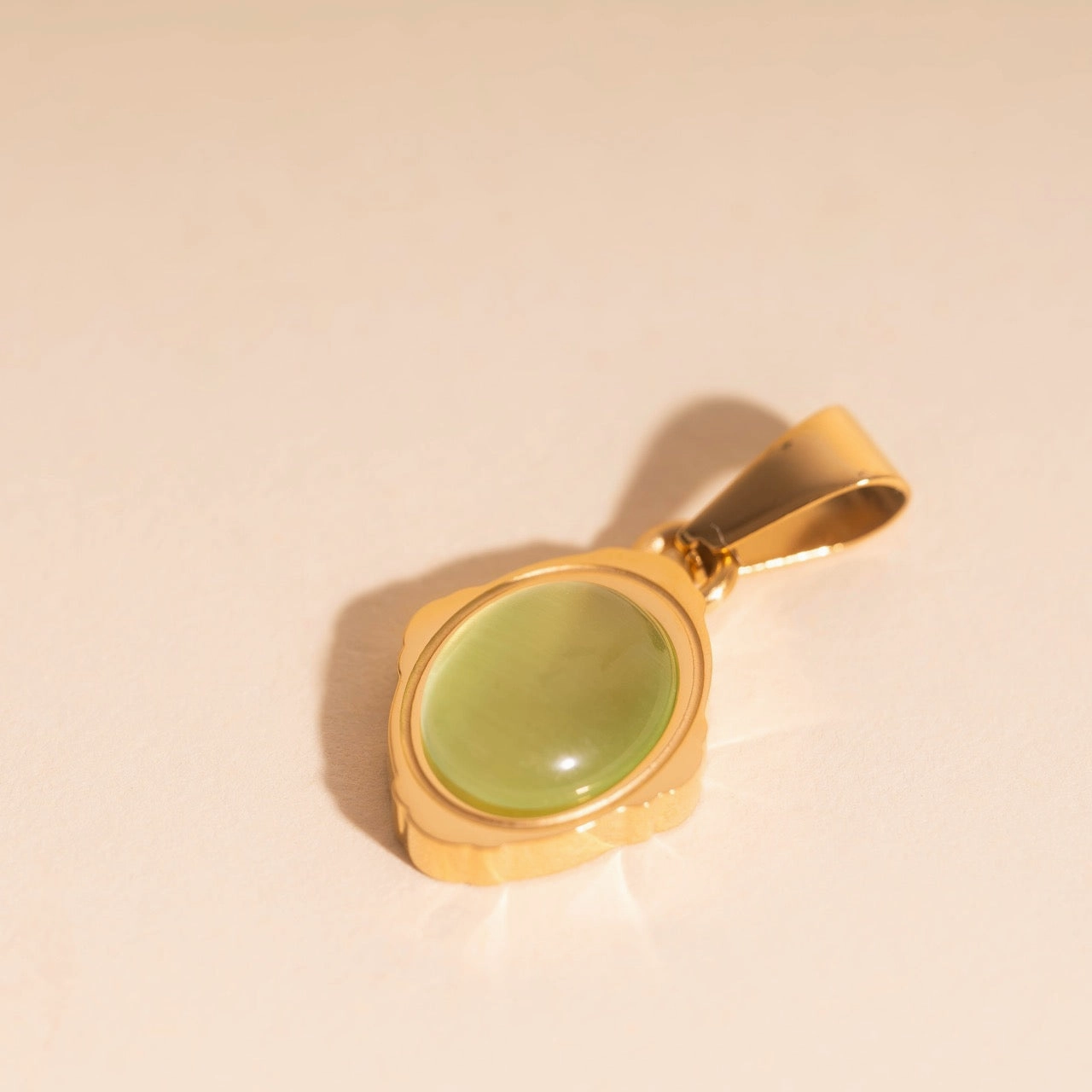 Flat Frame Crisp Lines Misty Necklace Charm