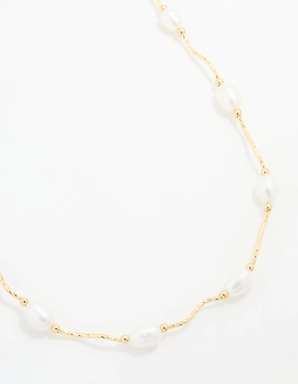 Moment Accessory Gold Plated Freshwater Pearl Necklace