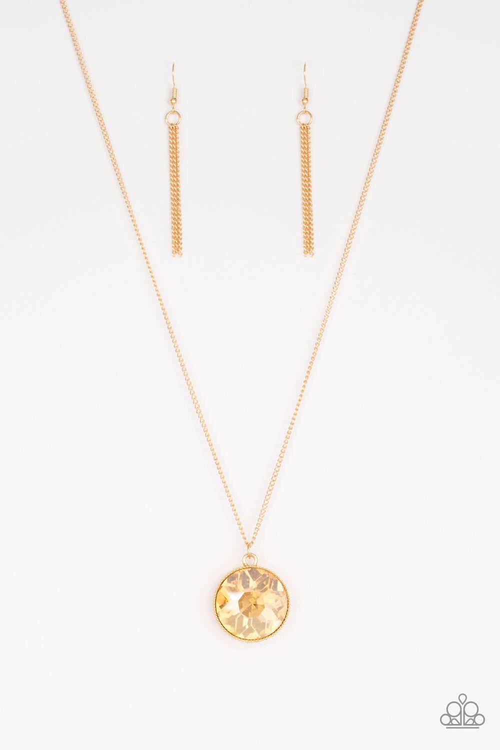 Paparazzi Accessories ? Dauntless Diva - Gold Necklace?Flat Rate Ship $4.50? Youthful Look Denoting Adornment