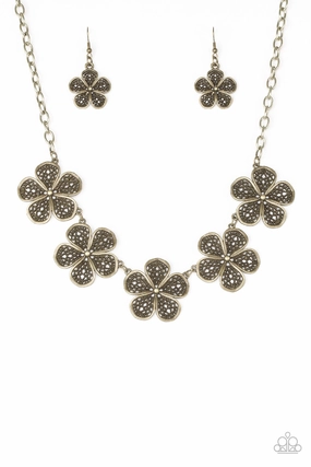 Durable Present Paparazzi Accessories ? No Common Daisy - Brass Necklace?Flat Rate Ship $4.50?