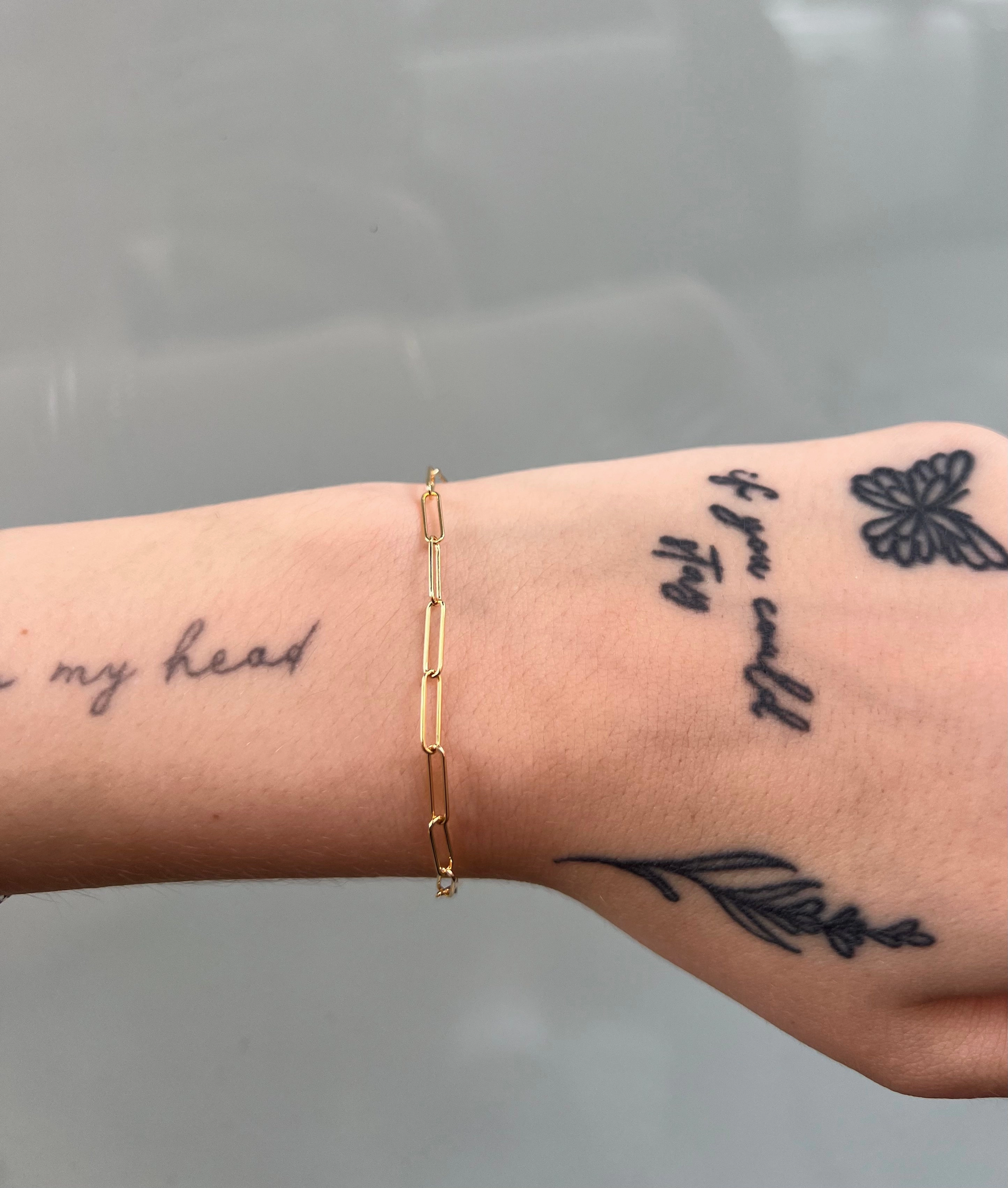 Paperclip Jumbo Refined Contour