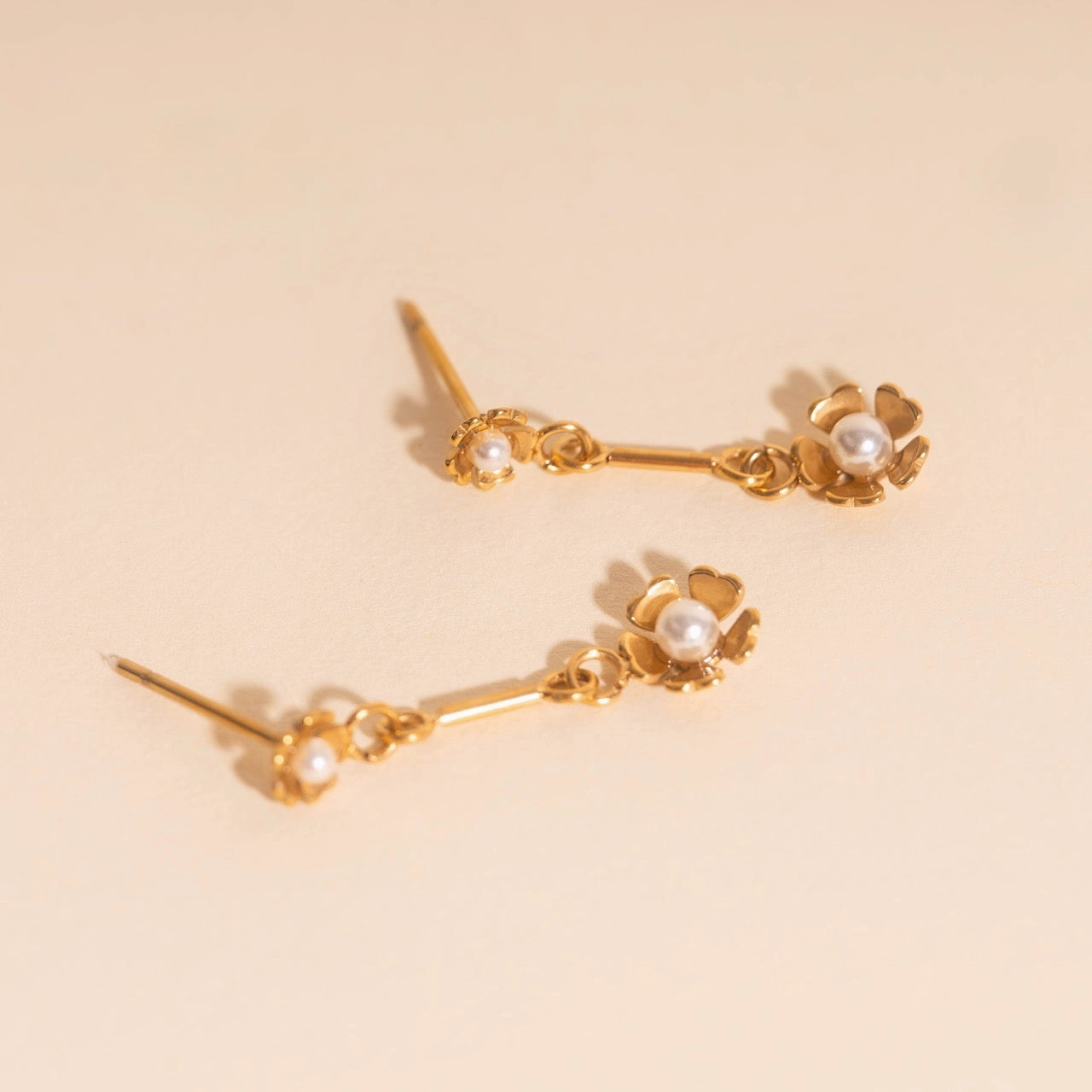 Pearl Flower Dangle Stud Earrings Urban Style