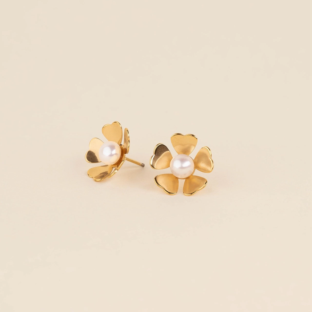 Pearl Flower Studs Sophisticated Touch Finest Form