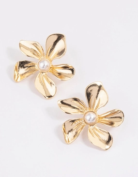 Lustrous Item Gold Large Basic Flower Stud Earrings