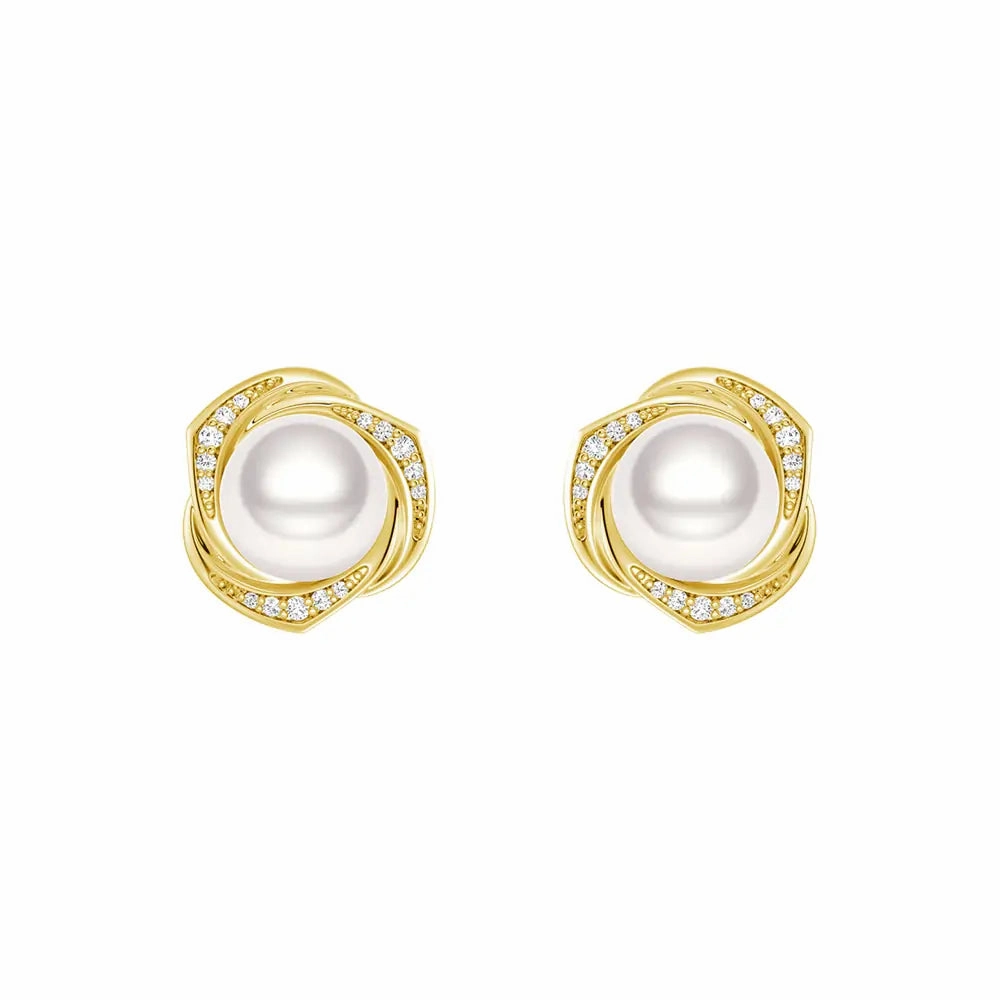 Luxury piece Shiny Glam Freshwater Pearl Stud Earrings with Diamond Floral Halo