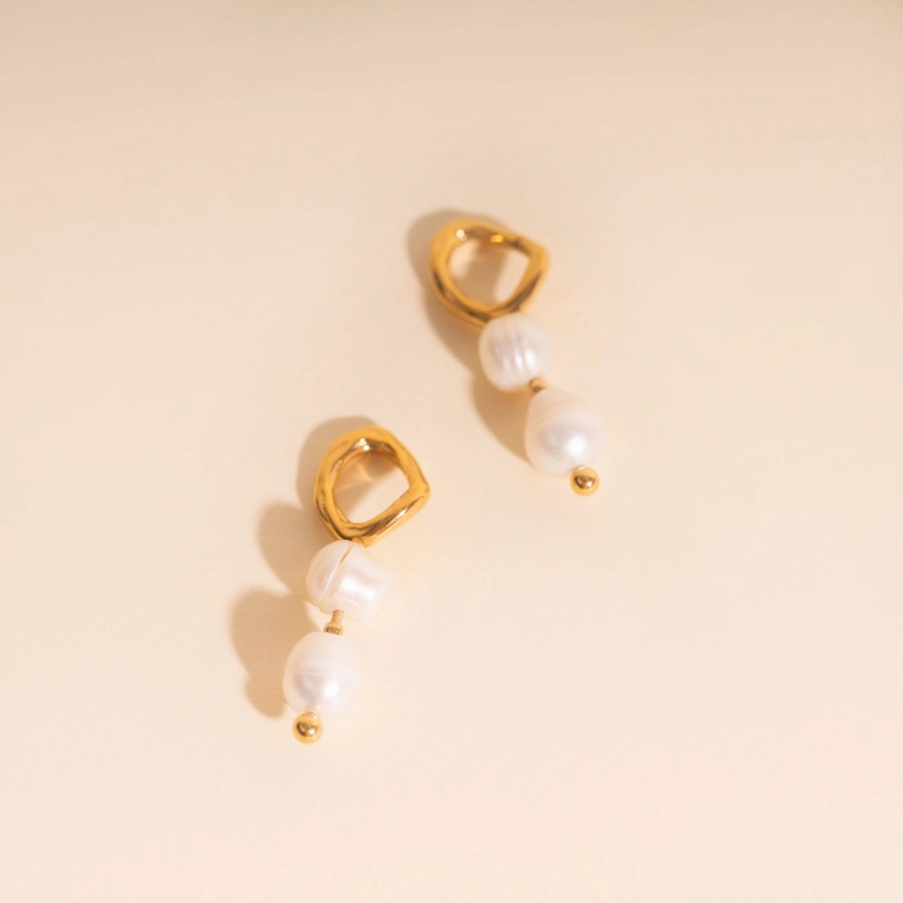 Ripple Pearl Huggie Hoop Charms Flawless Look Fine Accent