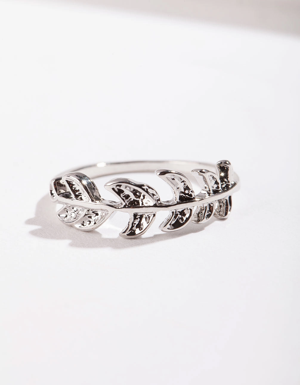 Ornate Detail Affordable Creation Silver Leaf Band Ring