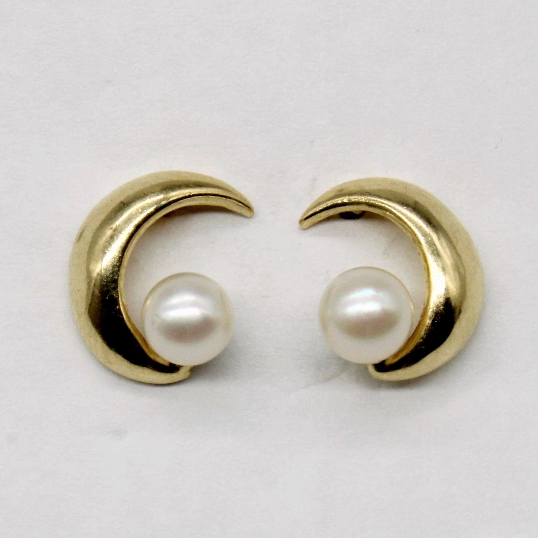 Pearl Earrings Alluring Shine Texture Play