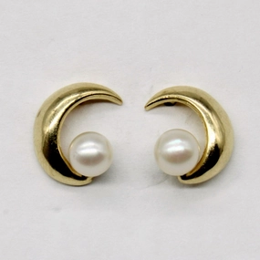 Pearl Earrings Alluring Shine Texture Play