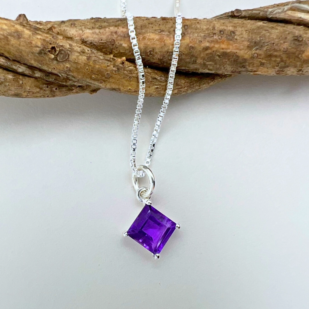Trend Focus Square Stone Sterling Silver Pendant