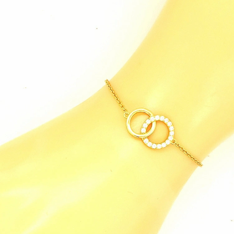 Sterling Silver Interlocking CZ Circle Bracelet Flawless Perspective
