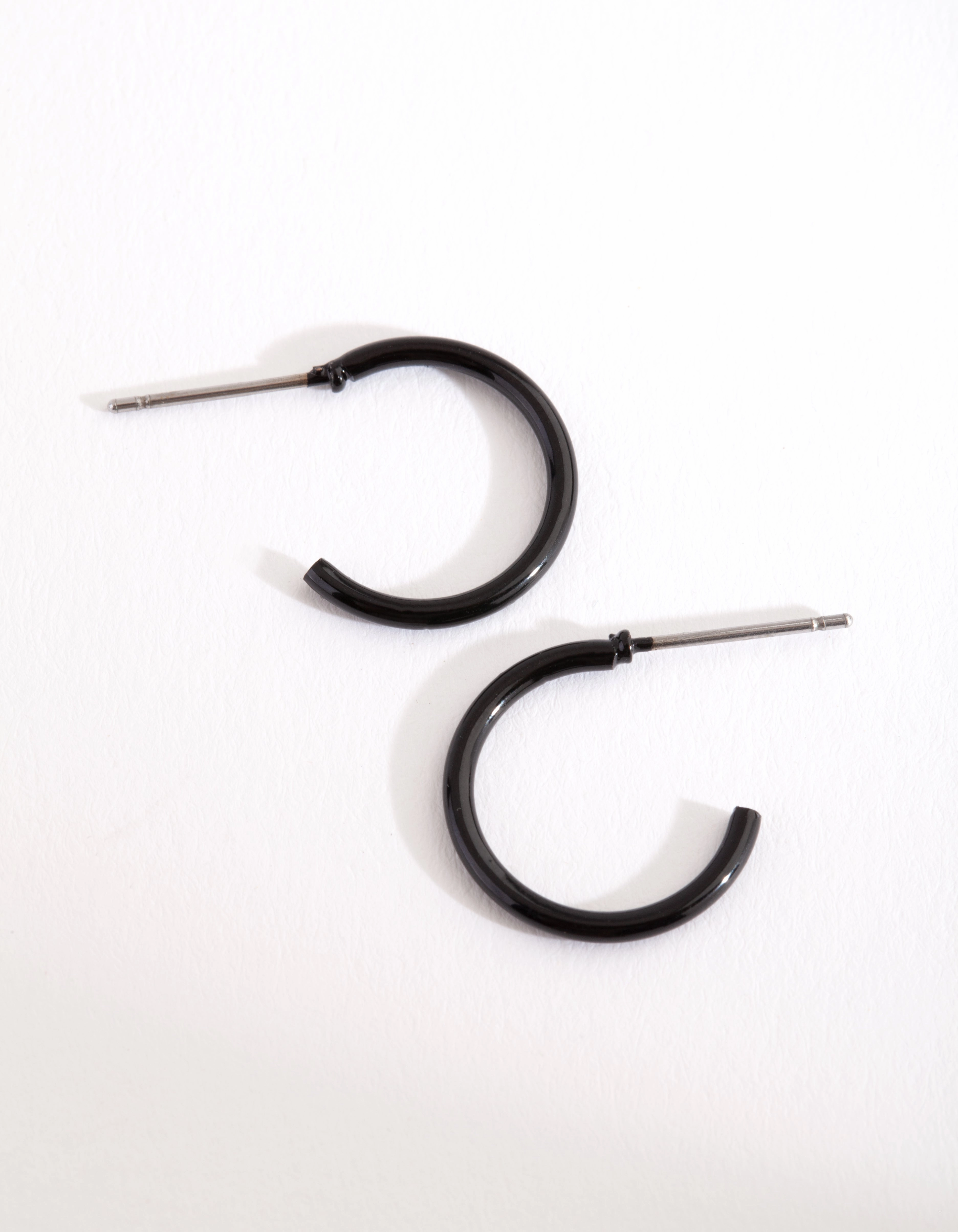 Minimalist Decor Minimalist Look Black Coated Metal Hoop Earrings